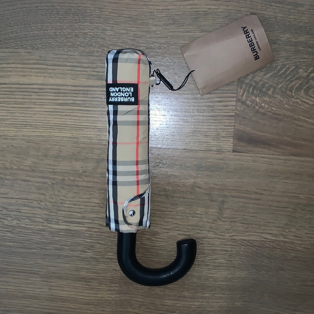 NWT Burberry Umbrella